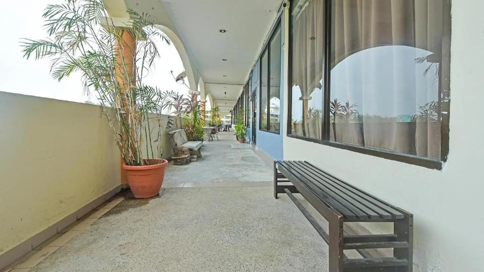 Feringghi Stay Iinn Hotel Batu Ferringhi
