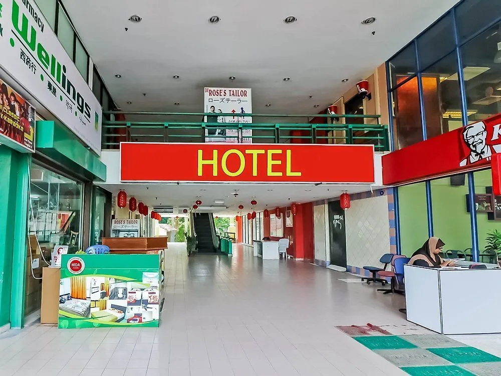 Oyo 43933 Ferringhi Stay Iinn Batu Ferringhi Hotel